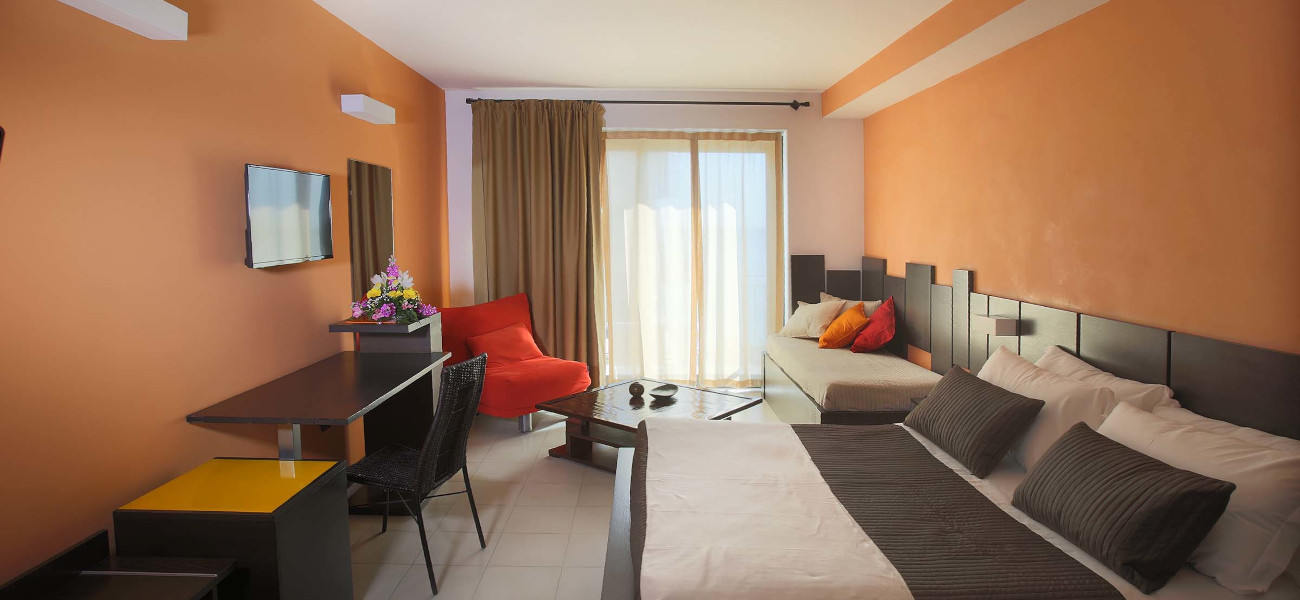 Hotel San Giovani - Sea View Junior Suite with Balcony - Giardini Naxos